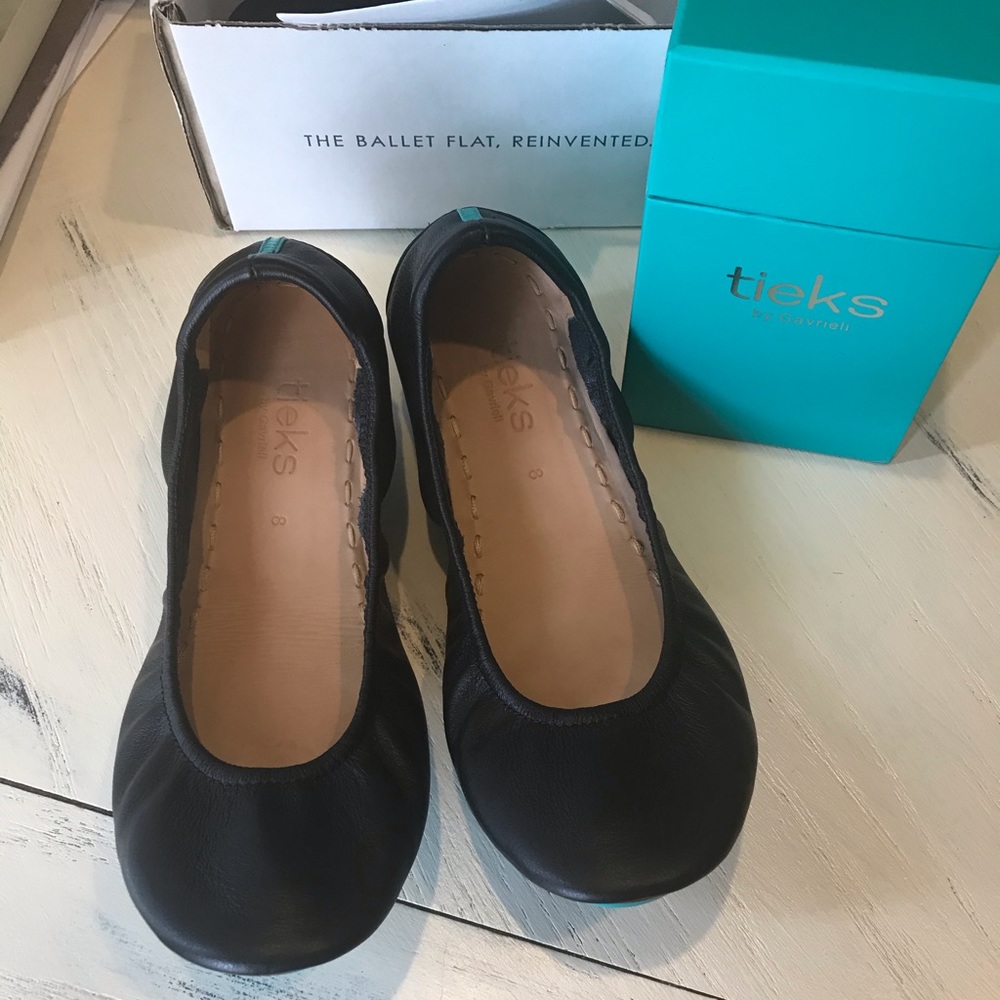 Tieks matte black size 8